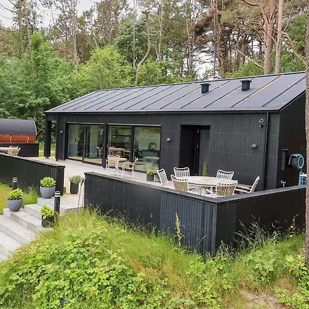 Holiday home Iv